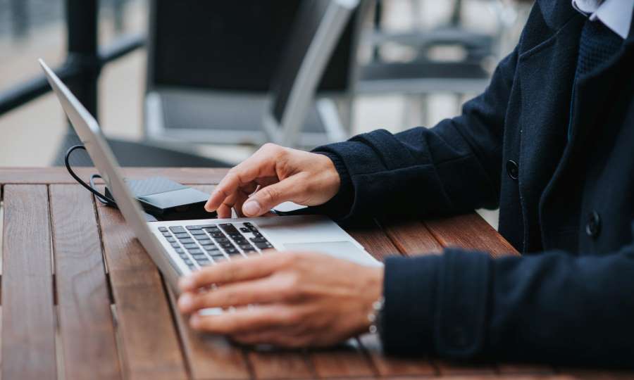 How to get a loan for an LLC without collateral and guarantors: microfinance organizations (MFIs) and their services